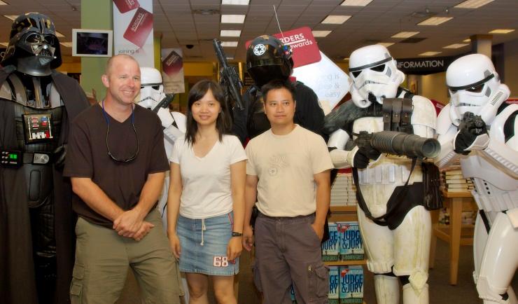 DSC_0732.jpg - This group has traveled from a country far, far away...